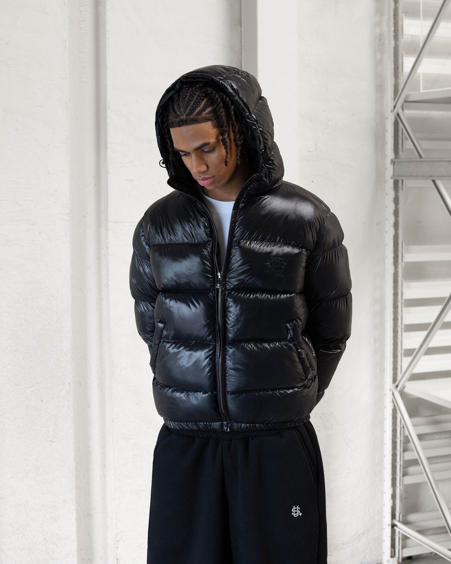 BLACK PUFFER